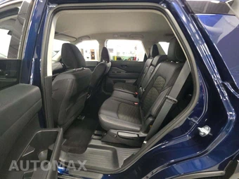2025 Nissan Pathfinder SV - miniatura 10