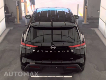 2025 Nissan Pathfinder SV – miniatura 5