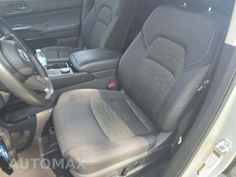 2025 Nissan Pathfinder SV – miniatura 6