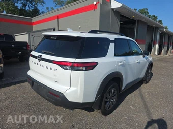 2025 Nissan Pathfinder SV – miniatura 4