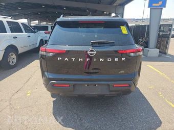 2025 Nissan Pathfinder SV – miniatura 6