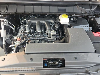 2025 Nissan Pathfinder SV – miniatura 16