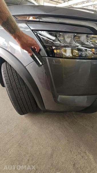 2025 Nissan Pathfinder SV – miniatura 24