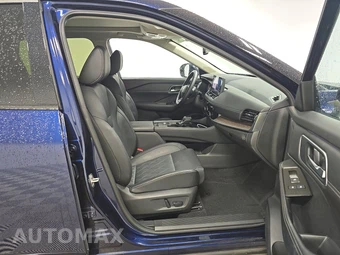 2025 Nissan Rogue Platinum - miniatura 8