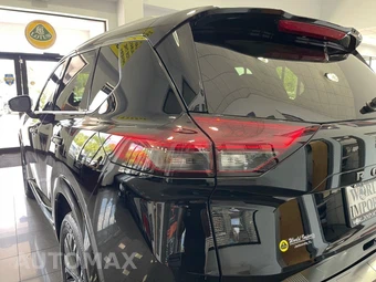 2025 Nissan Rogue Platinum - miniatura 15