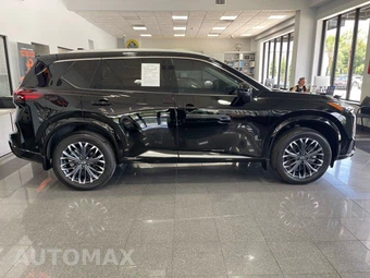 2025 Nissan Rogue Platinum - miniatura 6