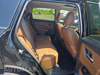 2025 Nissan Rogue Platinum – miniatura 13