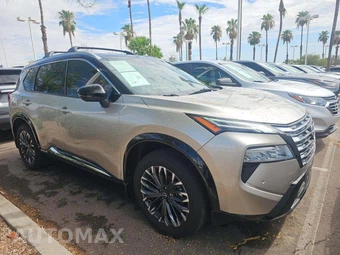 2025 Nissan Rogue Platinum – miniatura 4
