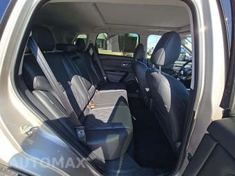 2025 Nissan Rogue Platinum - miniatura 13