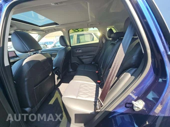 2025 Nissan Rogue Platinum – miniatura 13