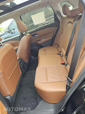 2025 Nissan Rogue Platinum – miniatura 13