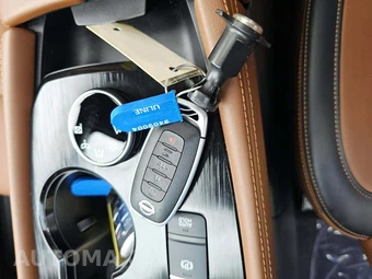2025 Nissan Rogue Platinum – miniatura 8
