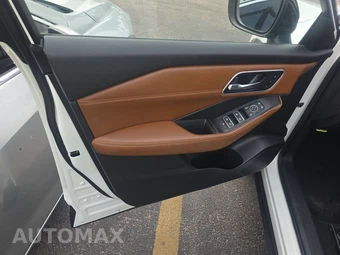 2025 Nissan Rogue Platinum – miniatura 9