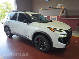 2025 Nissan Rogue Rock Creek – miniatura 3