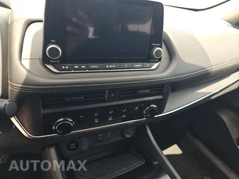 2025 Nissan Rogue S – miniatura 11