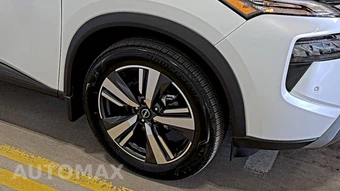 2025 Nissan Rogue SL – miniatura 8