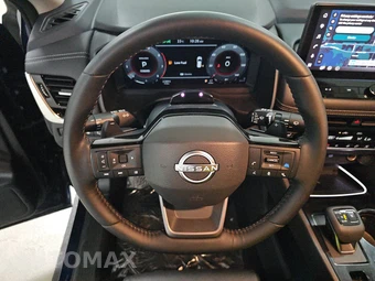 2025 Nissan Rogue SL – miniatura 10