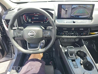 2025 Nissan Rogue SL – miniatura 10