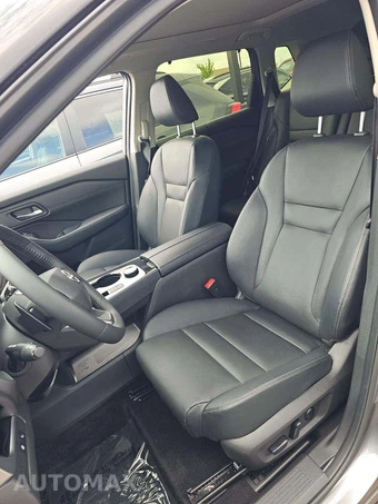 2025 Nissan Rogue SL – miniatura 6