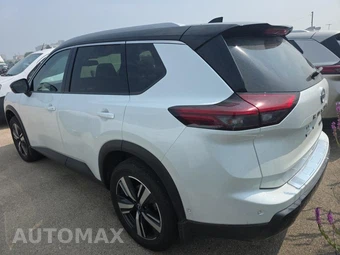2025 Nissan Rogue SL – miniatura 7