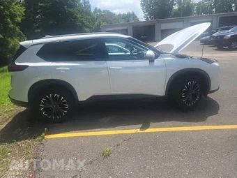 2025 Nissan Rogue SL - miniatura 4