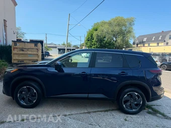 2025 Nissan Rogue SV - miniatura 3