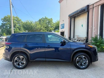 2025 Nissan Rogue SV - miniatura 8