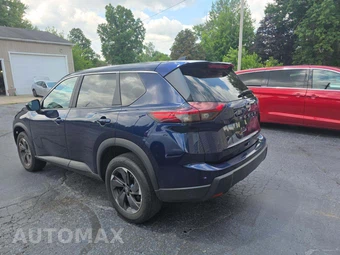 2025 Nissan Rogue SV - miniatura 2