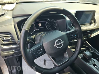 2025 Nissan Rogue SV - miniatura 10