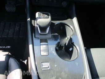 2025 Nissan Rogue SV - miniatura 17