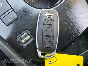 2025 Nissan Rogue SV - miniatura 8