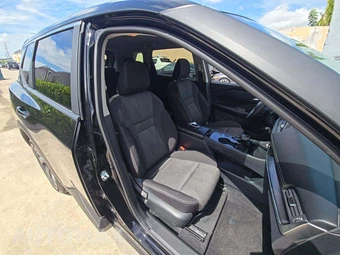 2025 Nissan Rogue SV - miniatura 15
