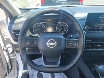 2025 Nissan Rogue SV – miniatura 10