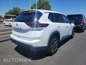 2025 Nissan Rogue SV – miniatura 4