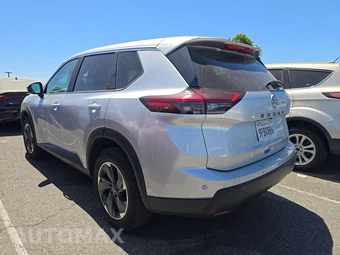 2025 Nissan Rogue SV - miniatura 6