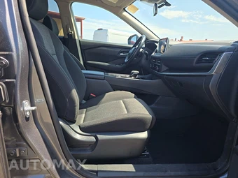 2025 Nissan Rogue SV - miniatura 8