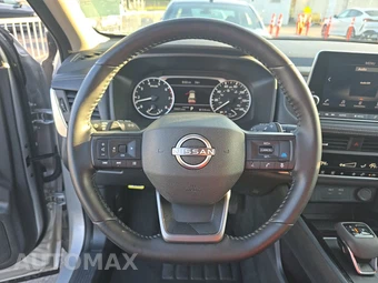 2025 Nissan Rogue SV - miniatura 10