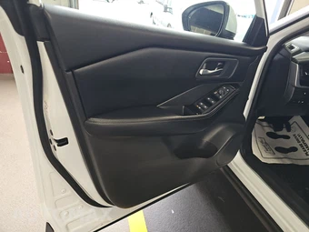 2025 Nissan Rogue SV - miniatura 9