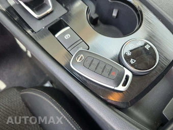 2025 Nissan Rogue SV - miniatura 8