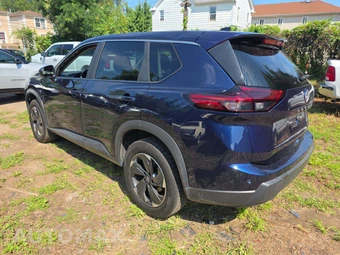 2025 Nissan Rogue SV - miniatura 2