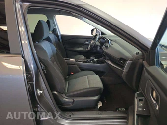2025 Nissan Rogue SV - miniatura 18