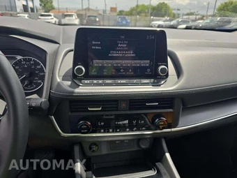 2025 Nissan Rogue SV – miniatura 10