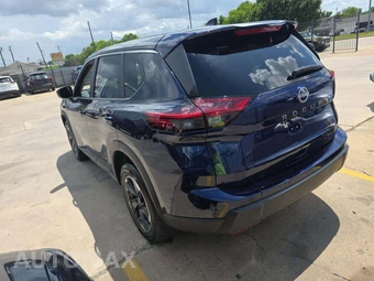 2025 Nissan Rogue SV – miniatura 2