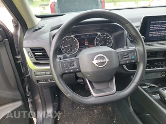 2025 Nissan Rogue SV - miniatura 10