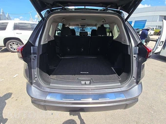 2025 Nissan Rogue SV - miniatura 11