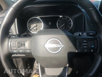 2025 Nissan Rogue SV - miniatura 10