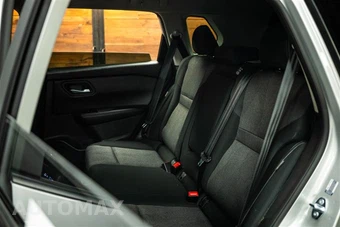 2025 Nissan Rogue SV - miniatura 11