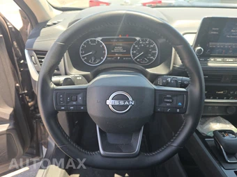 2025 Nissan Rogue SV – miniatura 10