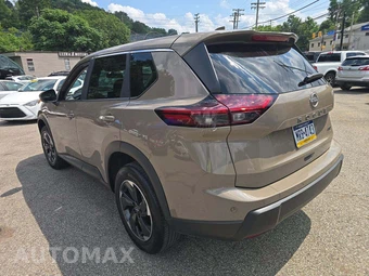 2025 Nissan Rogue SV - miniatura 2