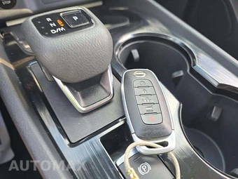 2025 Nissan Rogue SV - miniatura 8